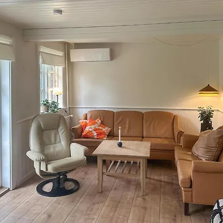 Feriehus Awesome In Aakirkeby With Wifi Åkirkeby