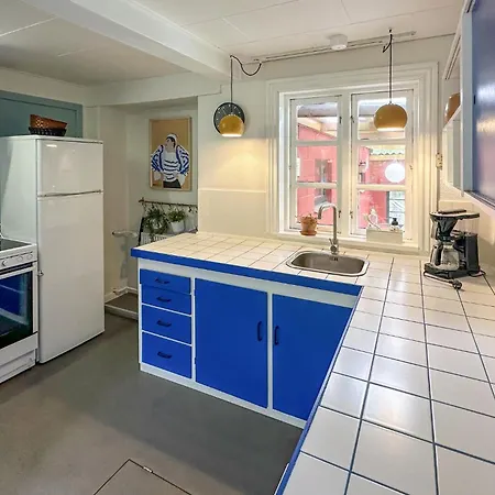 Awesome In Aakirkeby With Wifi *